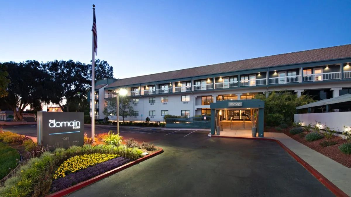 Entrance drive at The Domain Hotel