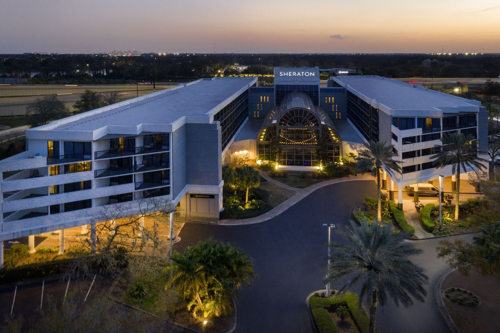Sheraton Orlando North at dusk